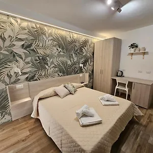 Zaffiro's House Guest house
